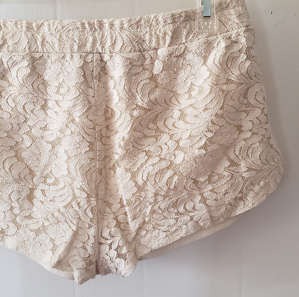 Lace shorts
